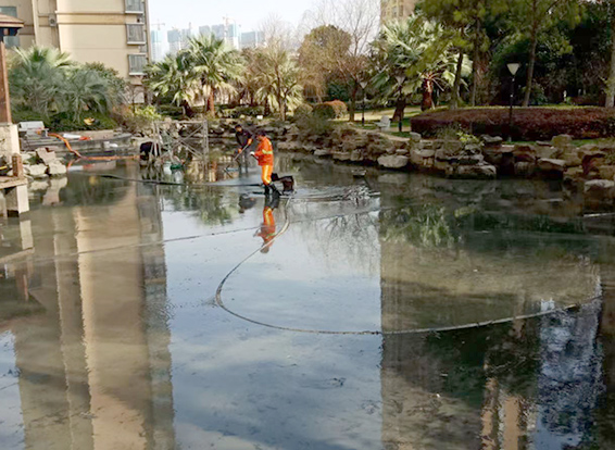 常德景观池淤泥清理